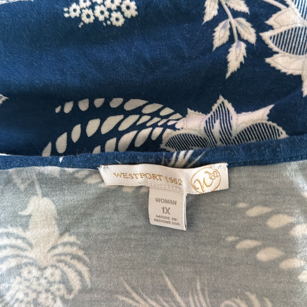 Westport cold shoulder top in very good condition - Picture 3 of 4